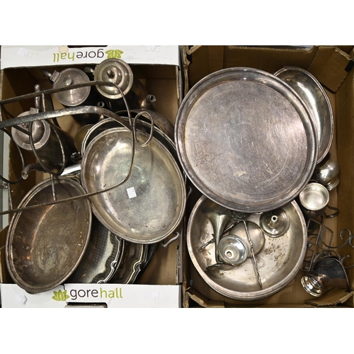 1443 - Miscellaneous plated ware, 19th c and later, including hollow and flat wares