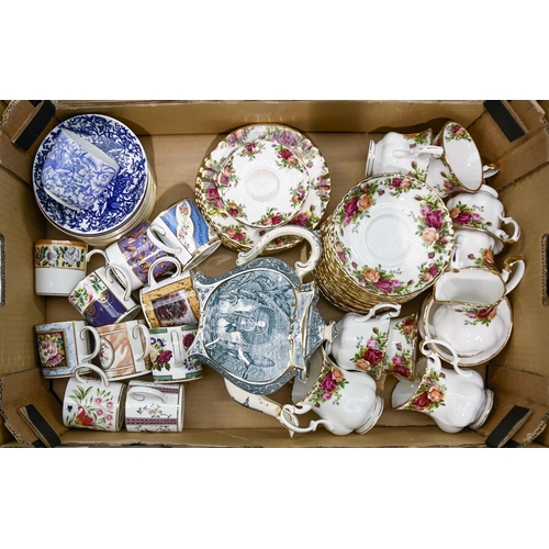 1448 - Miscellaneous ceramics, including Royal Albert Old Country Roses teaware, Colaport coffee cans, etc... 