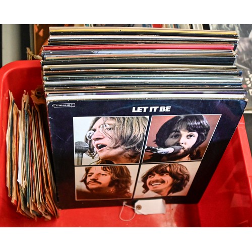 1411 - Vintage Vinyl Records. LPs, including The Beatles Let It Be and A Hard Day's Night, Queen News of th... 