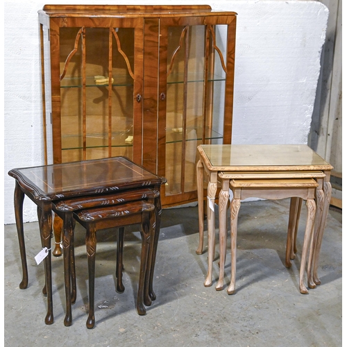 1047 - A walnut serpentine china cabinet, 114cm h and two nests of tables