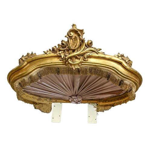 1068 - A giltwood bed canopy, 19th / early 20th c, in rococo style, 74 x 100cm