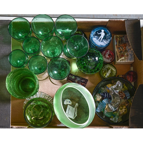 1099 - Miscellaneous coloured and other decorative glassware, including Mary Gregory style trinket boxes... 