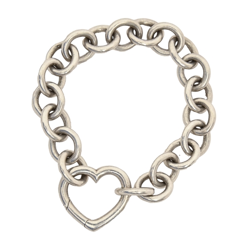 274 - A Tiffany & Co silver bracelet with heart clasp, 19.5cm l, 45g