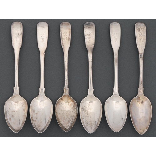 334 - A set of six Scottish George III silver dessert spoons, Fiddle pattern, maker DM, Edinburgh 1815, 5o... 