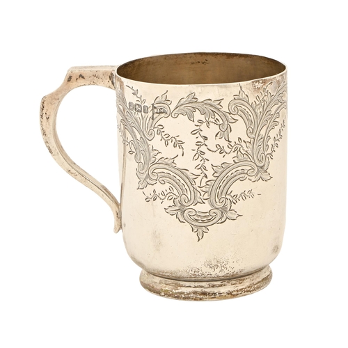 375 - A Victorian silver christening mug, engraved with foliage and scrolls, 80mm h, by Walker & Hall,... 