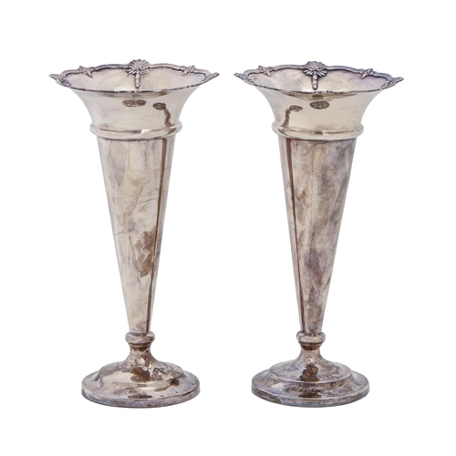 377 - A pair of George V silver vases, 20cm h, by Walker & Hall Ltd, Sheffield, date letter rubbed, c1... 