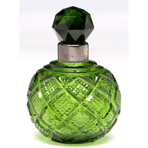 561 - Liberty & Co. A Victorian silver mounted cut green glass scent bottle and faceted stopper, 11cm ... 