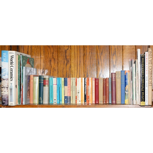 811 - Books. Ten shelves of general stock, including literature, vintage Penguin Classics paperbacks, refe... 