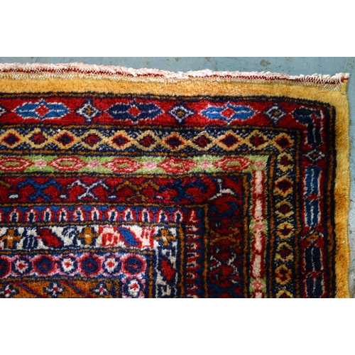 966 - An Indian prayer rug, 151cm x 96cm