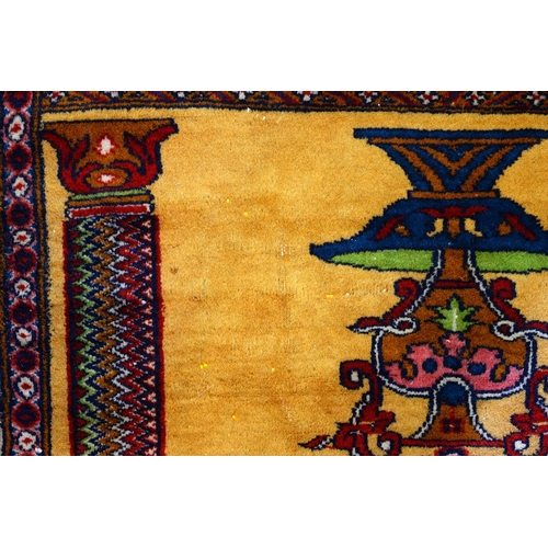 966 - An Indian prayer rug, 151cm x 96cm