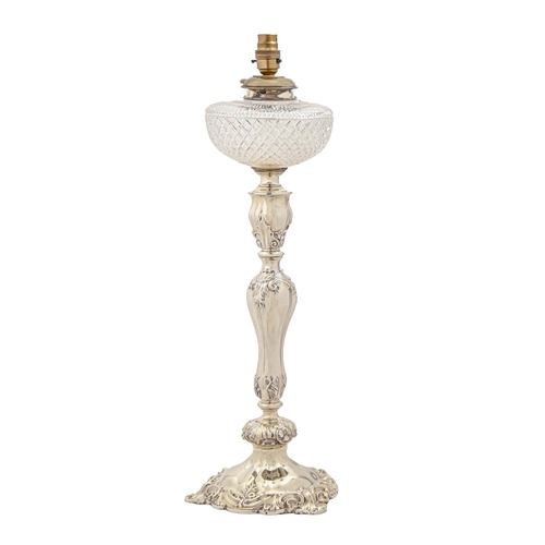 281 - An Edwardian silver oil lamp, in Rococo style, cut glass fount, with plated mounts, 53cm h, by Hawks... 