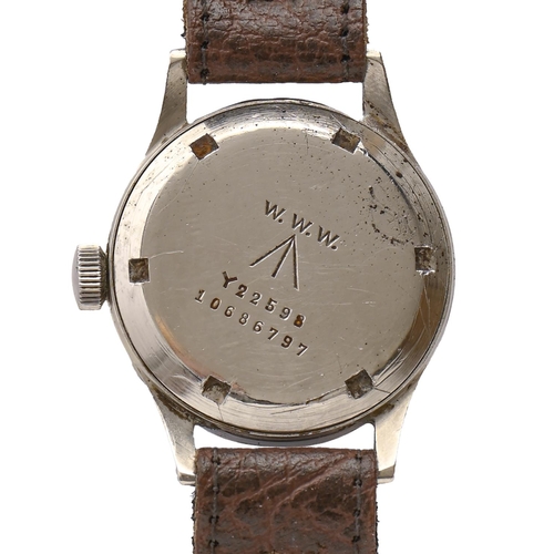 105 - A WWI British military issue Omega 'Dirty Dozen' wristwatch, serial No 10260069, calibre 30T2 moveme... 