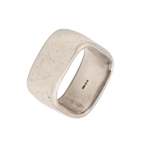 135 - Georg Jensen. A Danish silver ring, 186, designed by Kim Naver, maker's mark, 186 and 925S DENMARK, ... 