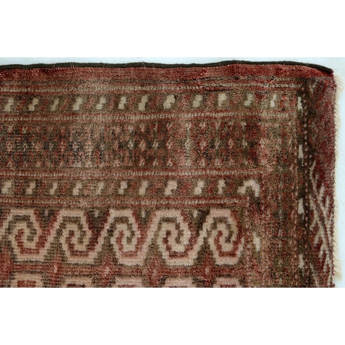 926 - Antique Afghan yomut turkmen prayer rug, 105 x 84cm