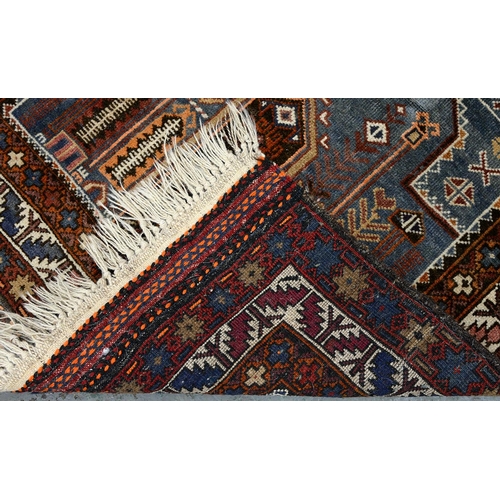 937 - A rug, 90 x 148cm