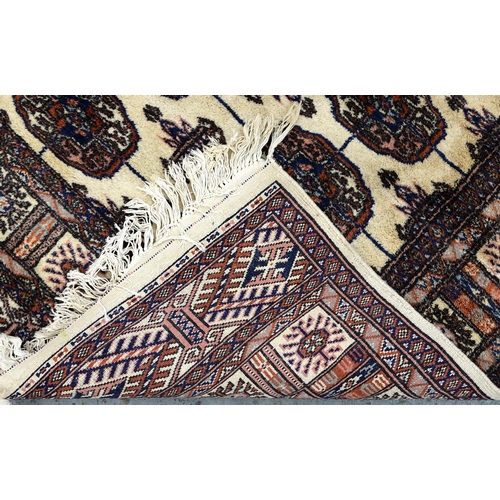 941 - Two Pakistan rugs, 166 x 118cm and 150 x 93cm