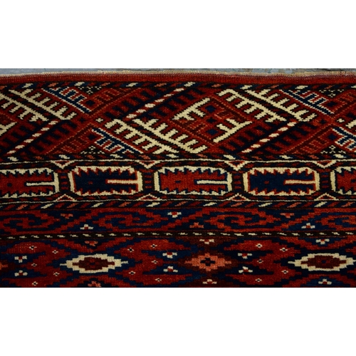 943 - Antique yomut turkmen rug, 191 x 136cm, late 19th c