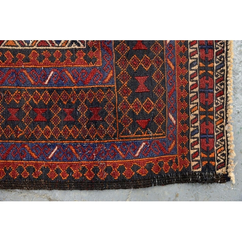 944 - Fine Persian cicim kilm, 180 x 128cm, circa 1970s