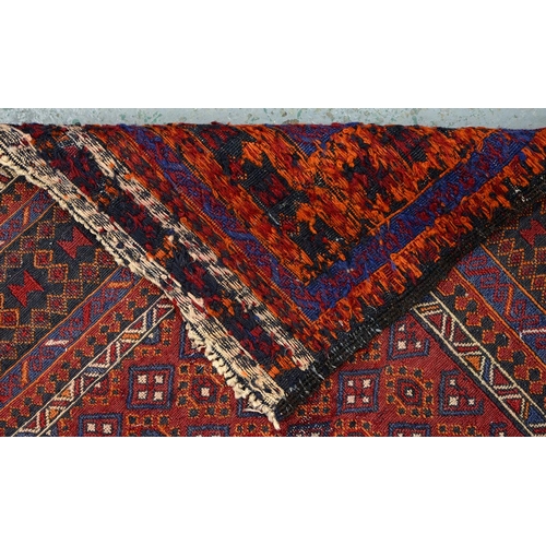 944 - Fine Persian cicim kilm, 180 x 128cm, circa 1970s