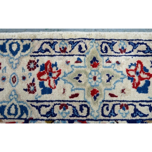 949 - An Isfahan rug with silk highlights, 193 x 124cm