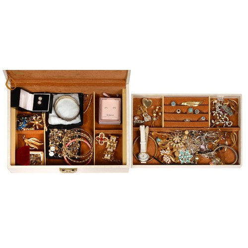 214A - A quantity of costume jewellery and wristwatches, including a silver bangle, rings, brooches, earrin... 