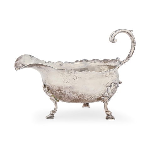 266 - An 18th c silver sauceboat, 15cm l, marks rubbed, London, 5ozs