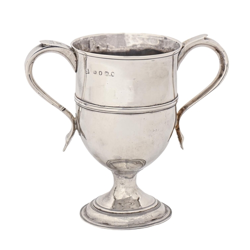 366 - A George III silver cup, with reeded girdle and tapered handles, 15.5cm h, by Peter and William Bate... 