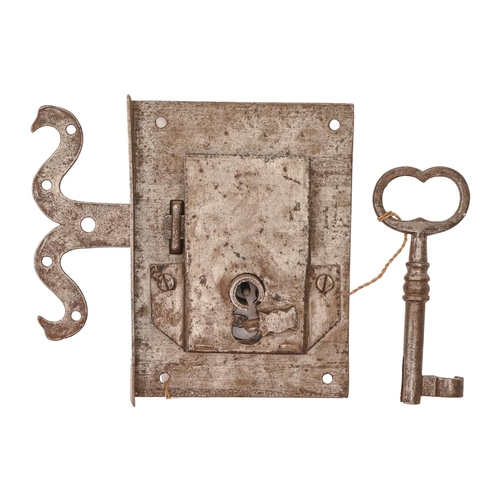 665 - A George III steel trunk lock and key, lockplate 12 x 16cm