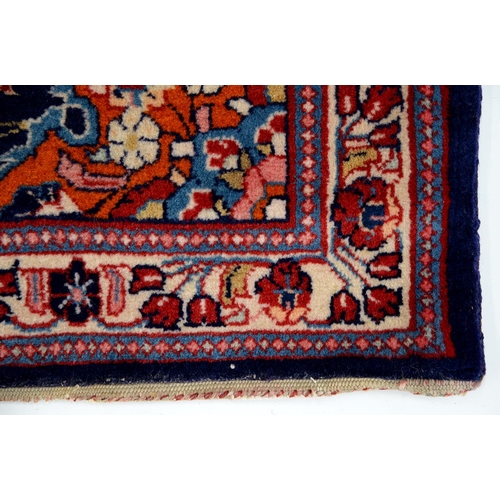 925 - A Persian Kashan rug, 126 x 64cm