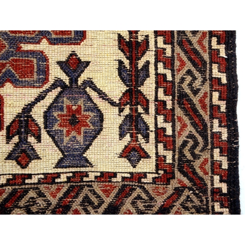 927 - A Turkish Sumak flatweave rug, 130 x 81cm