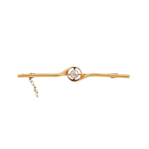 206 - A diamond bar brooch, in gold, 57mm, 3.3g