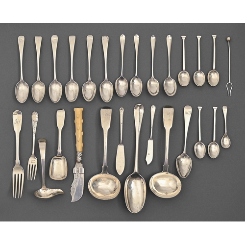 160 - Miscellaneous English silver flatware, various patterns, mainly George III and Victorian, 15ozs 15dw... 