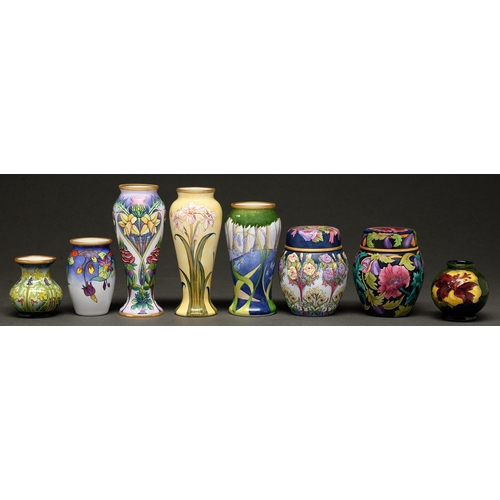 476 - Two Moorcroft enamelled ginger jars and covers and five vases, 10.5cm h and smaller and a Moorcroft ... 