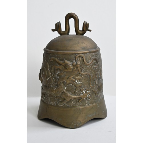 567 - A Chinese bronze bell, early 20th c, 19cm h