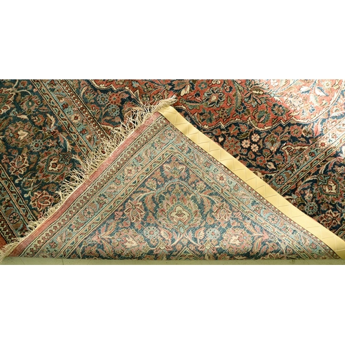 1032 - An Isfahan rug, mid 20th c, 262 x 380cm
