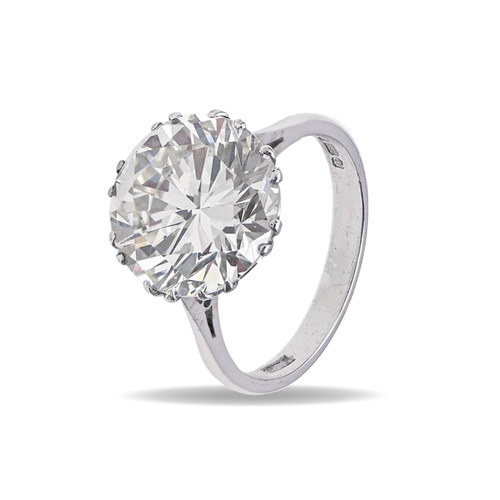 100 - A diamond ring, the round brilliant cut diamond of approx. 7.25ct, in 18ct white gold, London 1979, ... 