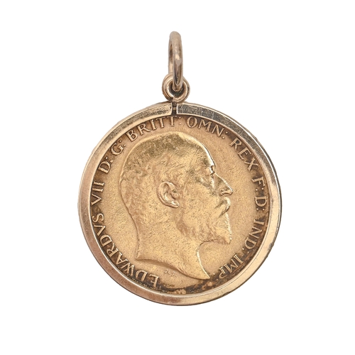 110 - Gold coin. Half sovereign 1907, mounted in gold pendant, 5.1g