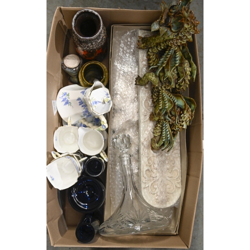 1264 - Miscellaneous ceramics and glass, including Yare Pottery dragon