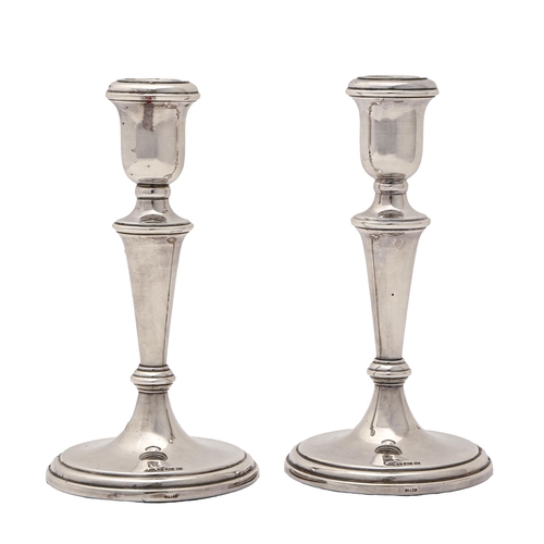 343 - A pair of Elizabeth II silver candlesticks, 17.5cm h, by Carrs of Sheffield Ltd, 1996, loaded... 