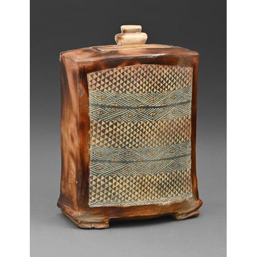 426 - Studio pottery. John Bedding (1947 - ) - Jar and cover with geometric pattern, earthenware, slab bui... 