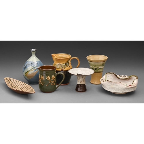 438 - Studio pottery. An Alsager slipware jug and six various vases and other wares, jug 13cm h, variously... 