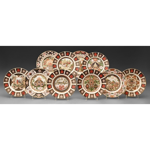 571 - Ten Royal Crown Derby Japan pattern Christmas plates, 1991 and later, 21.5cm diam, printed marks and... 