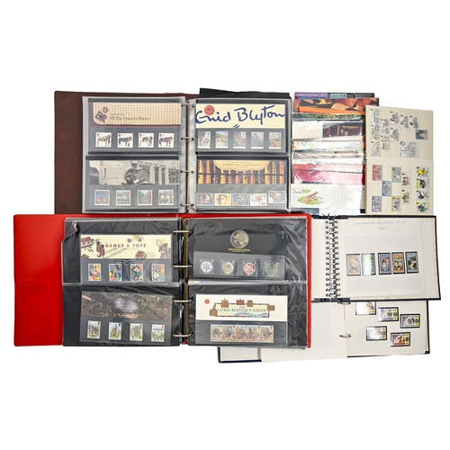 757 - Postage stamps. An extensive collection of Great Britain presentation packs, two binders and two alb... 