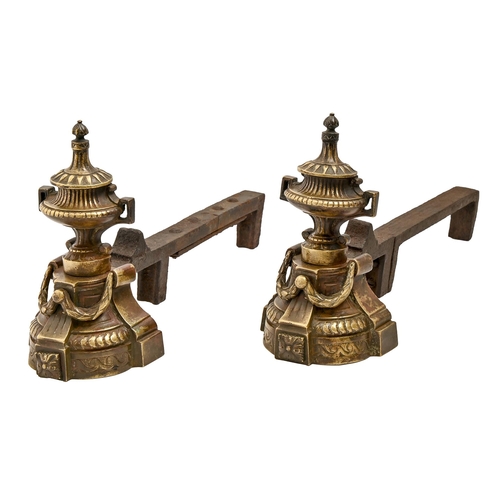 787 - A pair of French brass urn chenets, 19th c, with iron bars, 22cm h