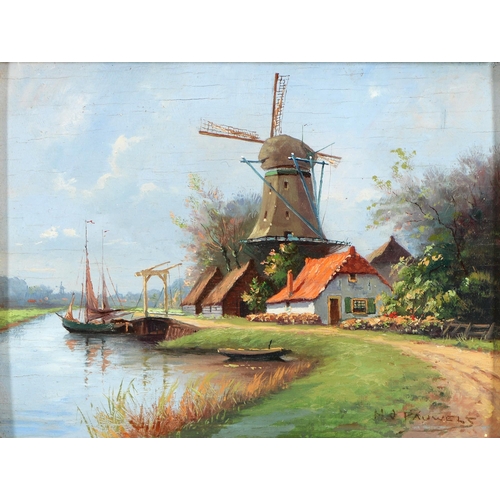 934 - H. de Pauwels, late 19th/early 20th c - Dutch Canal Scene, signed, oil on board, 13 x 17cm... 