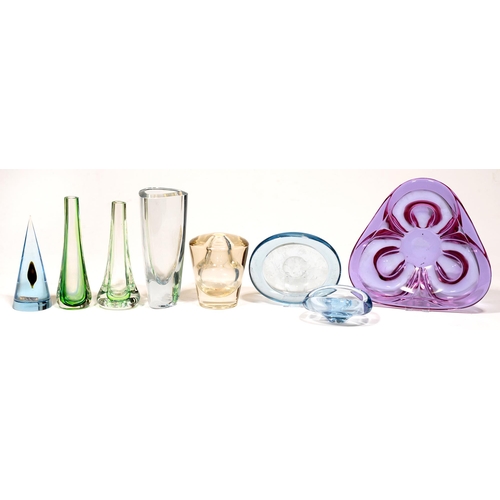 70 - A quantity of mid-century glass, including a purple dish and Murano (8)