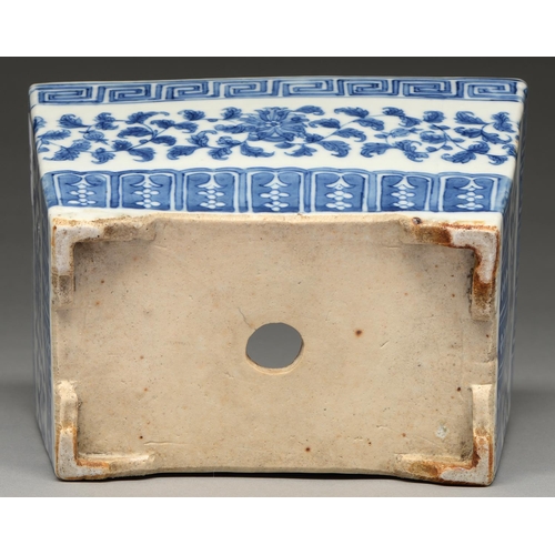 112 - A Chinese blue and white jardiniere, late 19th / early 20th c, painted with lotus meander between fr... 