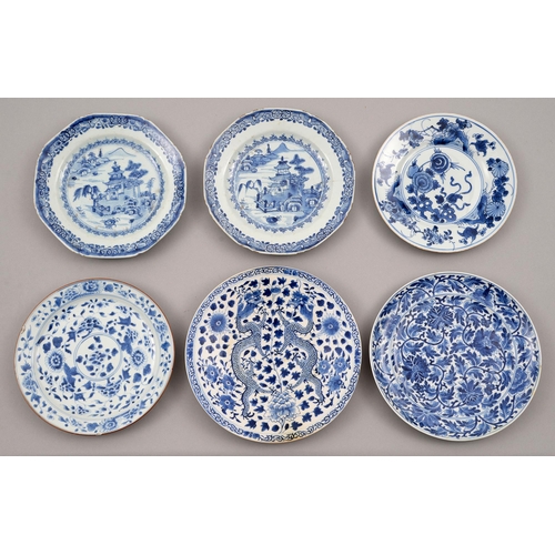 135 - Four and a pair of Chinese blue and white plates, 18th and 19th c, painted with dragons, landscape o... 