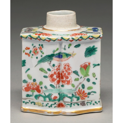 213 - A Chinese famille verte tea caddy, 19th c, enamelled with bird, insects and flowers between red, gre... 