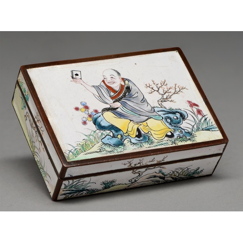 227 - A Chinese Canton painted enamel box and cover, 20th c, the cover decorated with a man seated on a ro... 